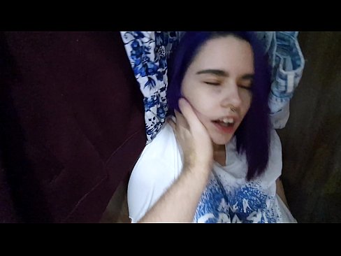 ❤️ Xwişka min di dolabê de dît û alîkariya wê kir ❤❌ Vîdyoya porno li ku.bsglass.ru ️❤